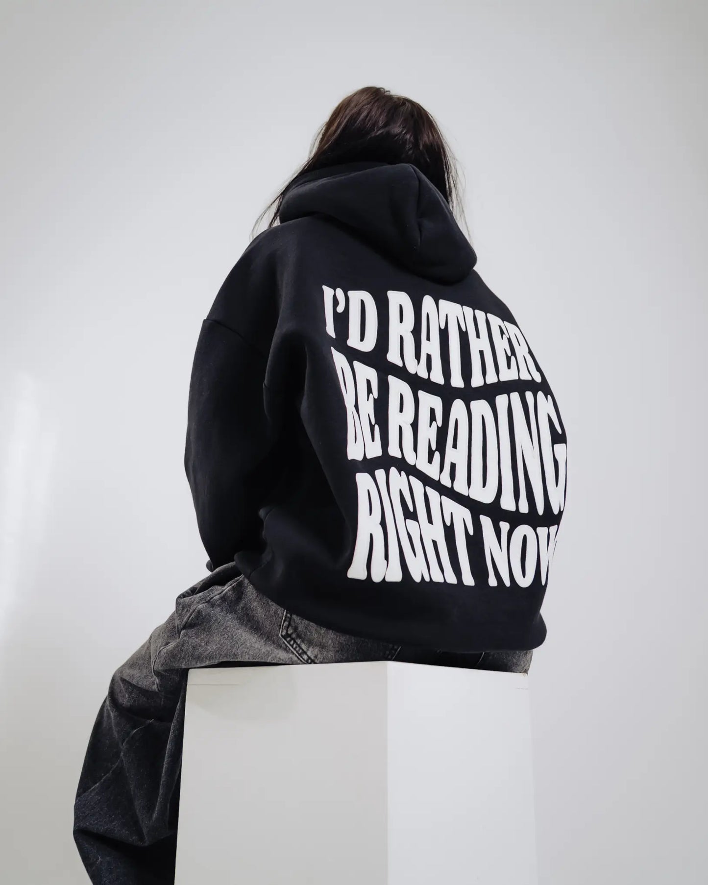 Hoodie - Rather be reading (black) - World of Treasure