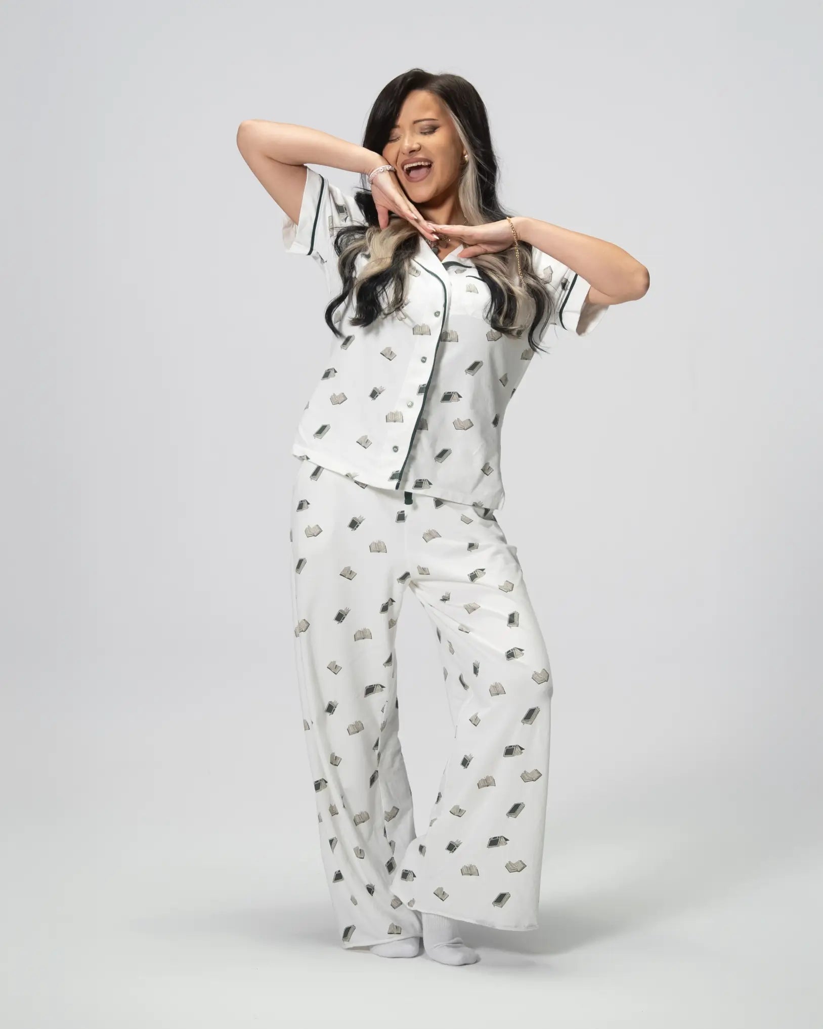 Pyjama Top - World of Treasure - World of Treasure