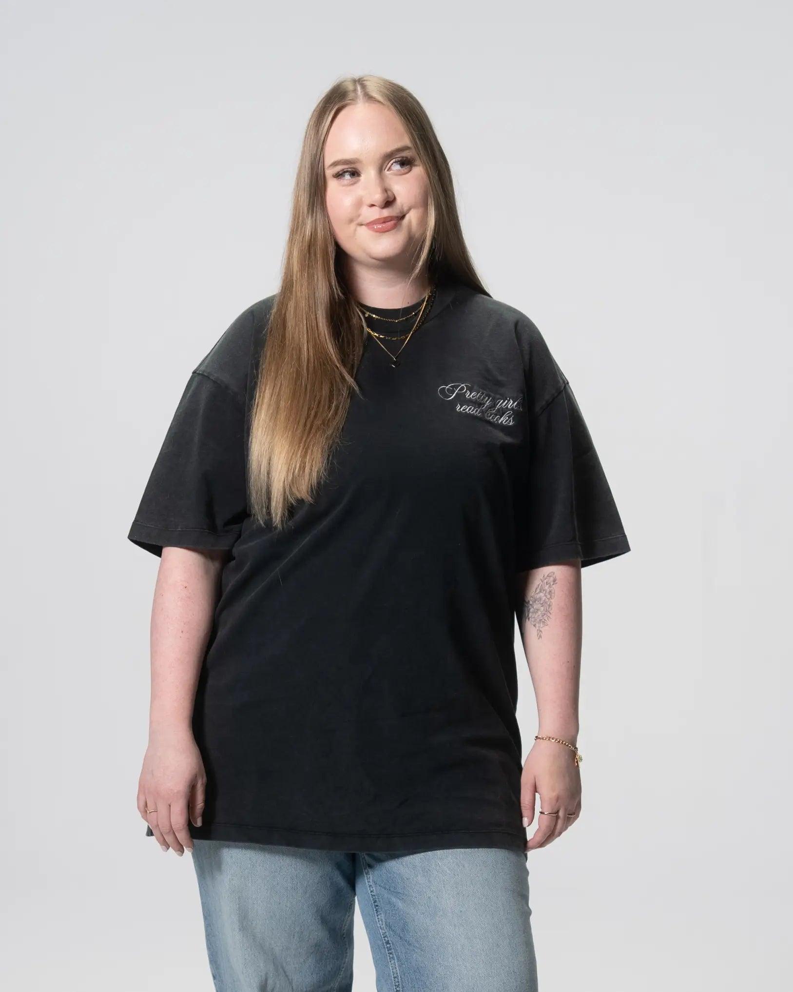 T-Shirt Oversized - Pretty girls read books - World of Treasure