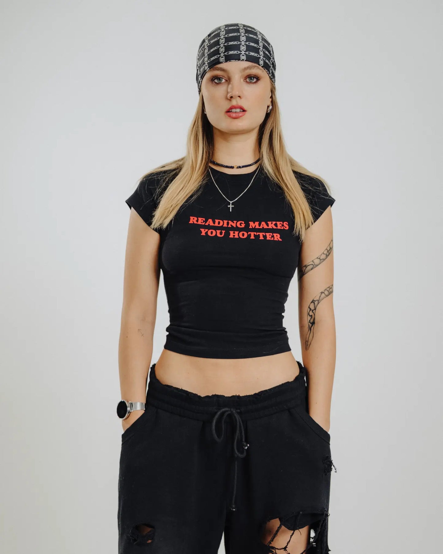Babytee - Reading makes you hotter - World of Treasure
