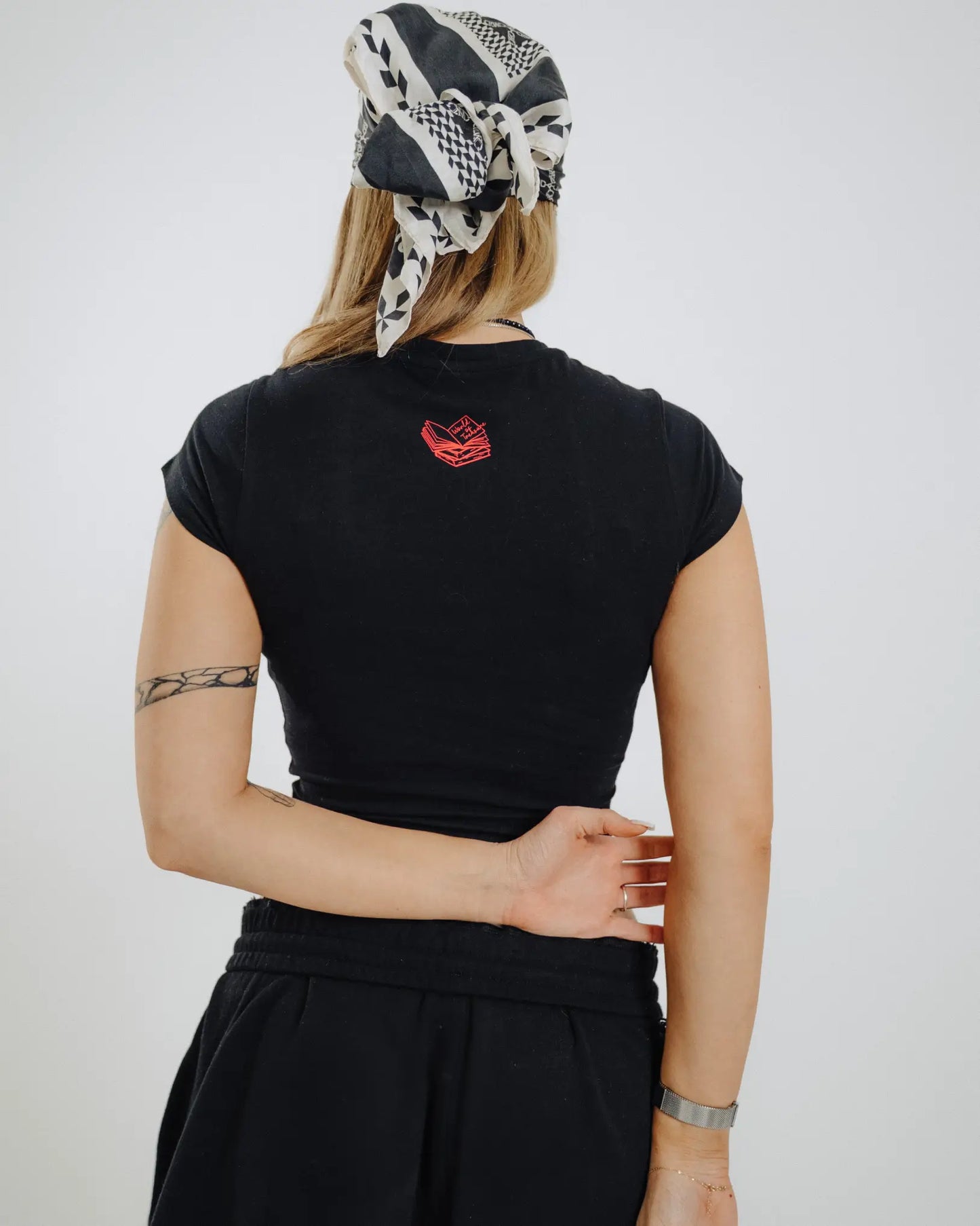Babytee - Reading makes you hotter - World of Treasure
