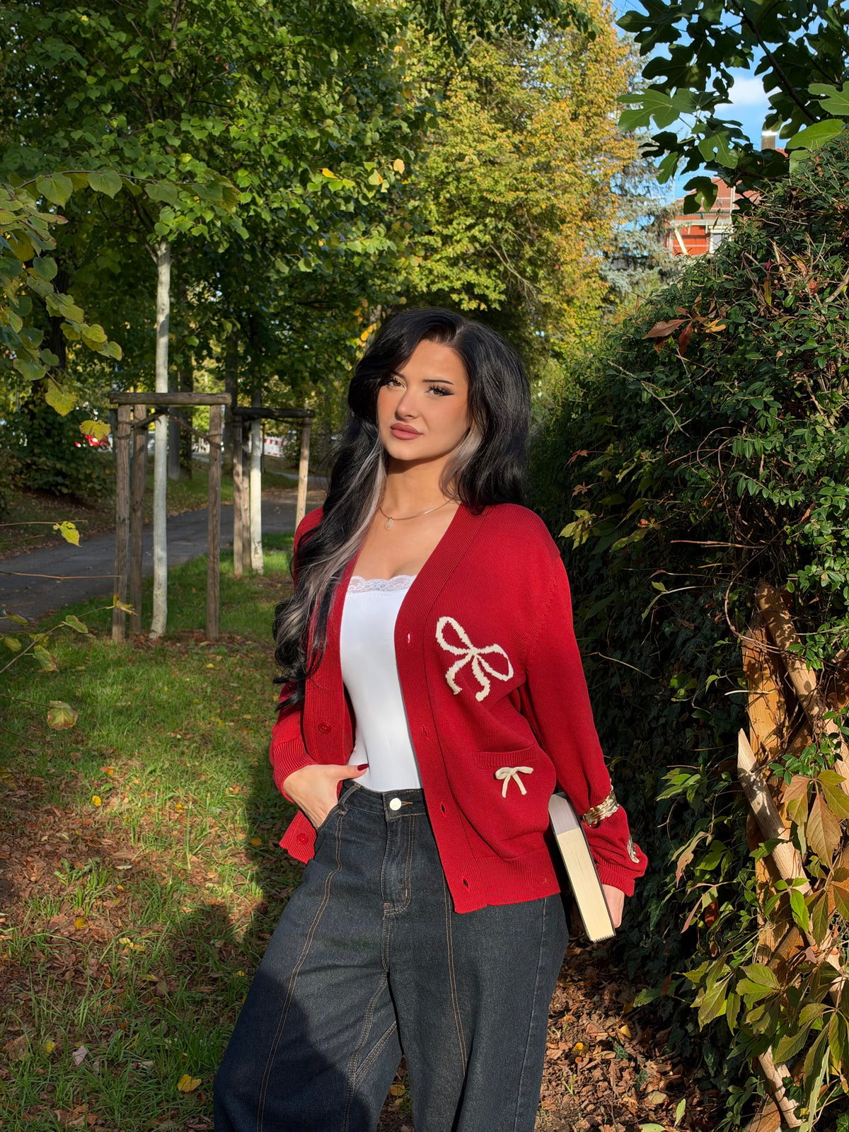 Cardigan red - Reading makes you hotter
