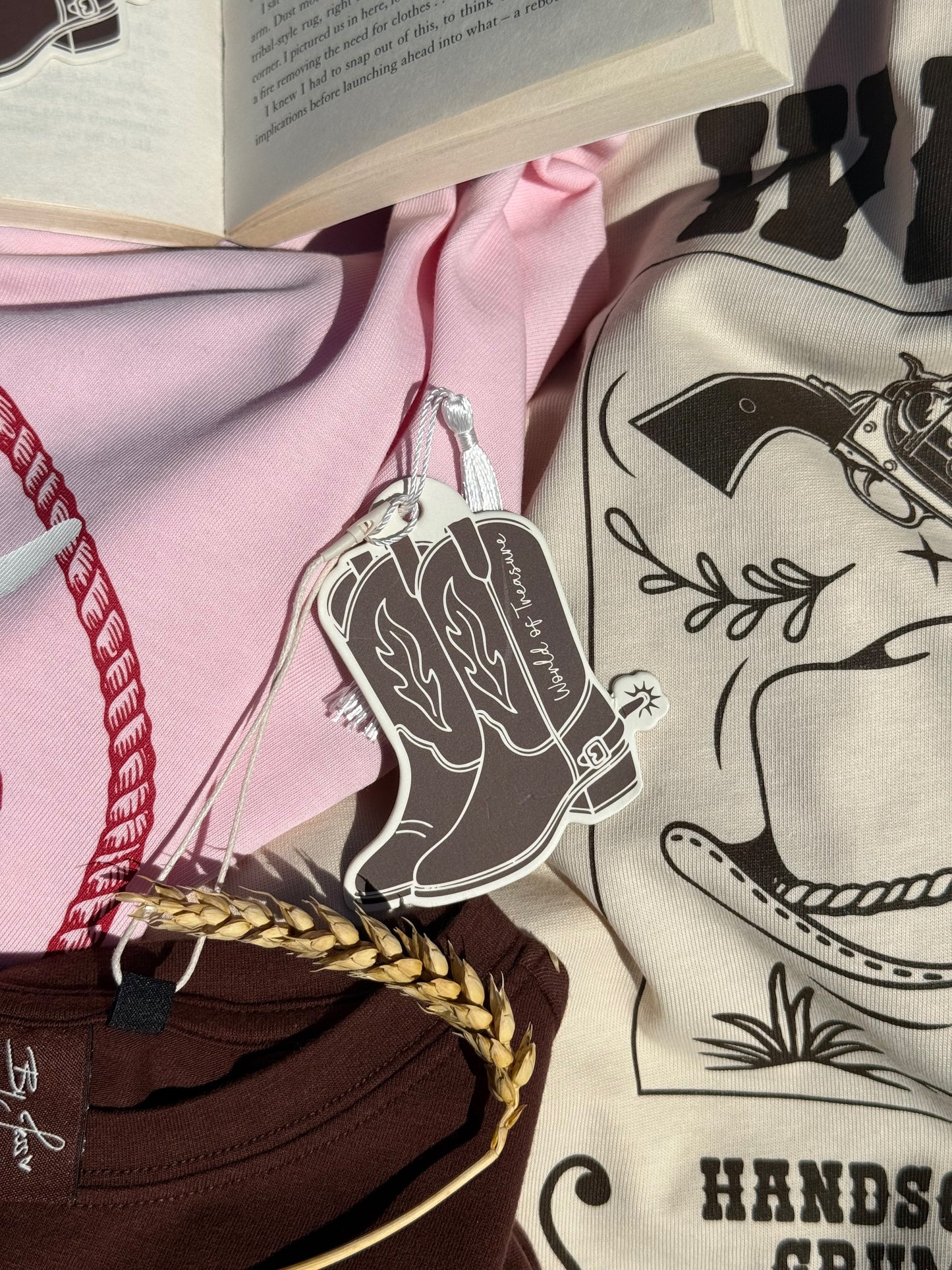 T-Shirt - Cowboy Wanted Pink