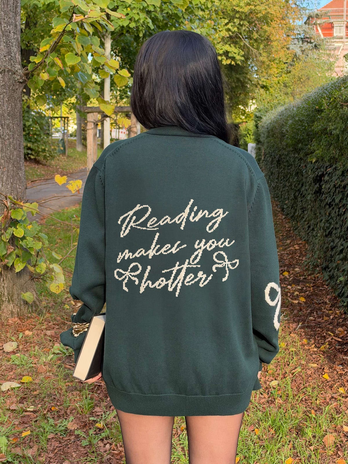 Cardigan green - Reading makes you hotter