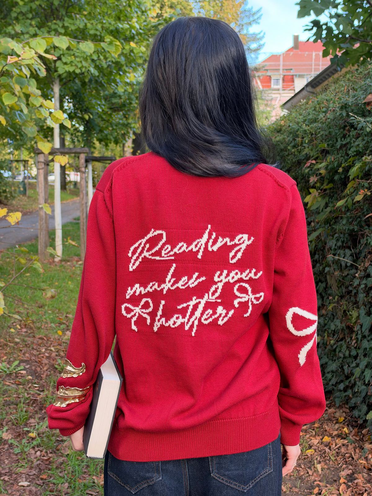 Cardigan red - Reading makes you hotter