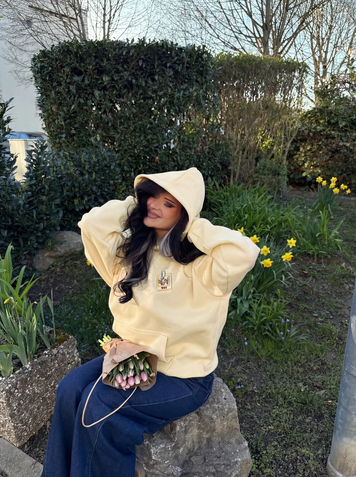 Hoodie - Buy me books yellow